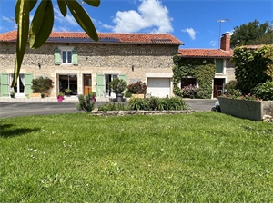 maison-villa à la vente -   86460  MAUPREVOIR, surface 174 m2 vente maison-villa - APR693083